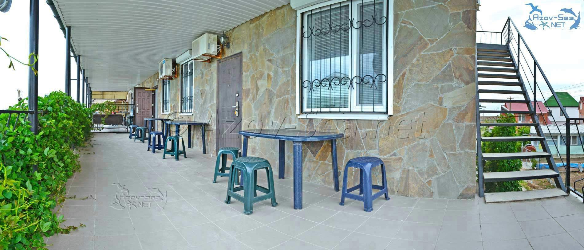 Просторная терраса - Пансионат Степановка